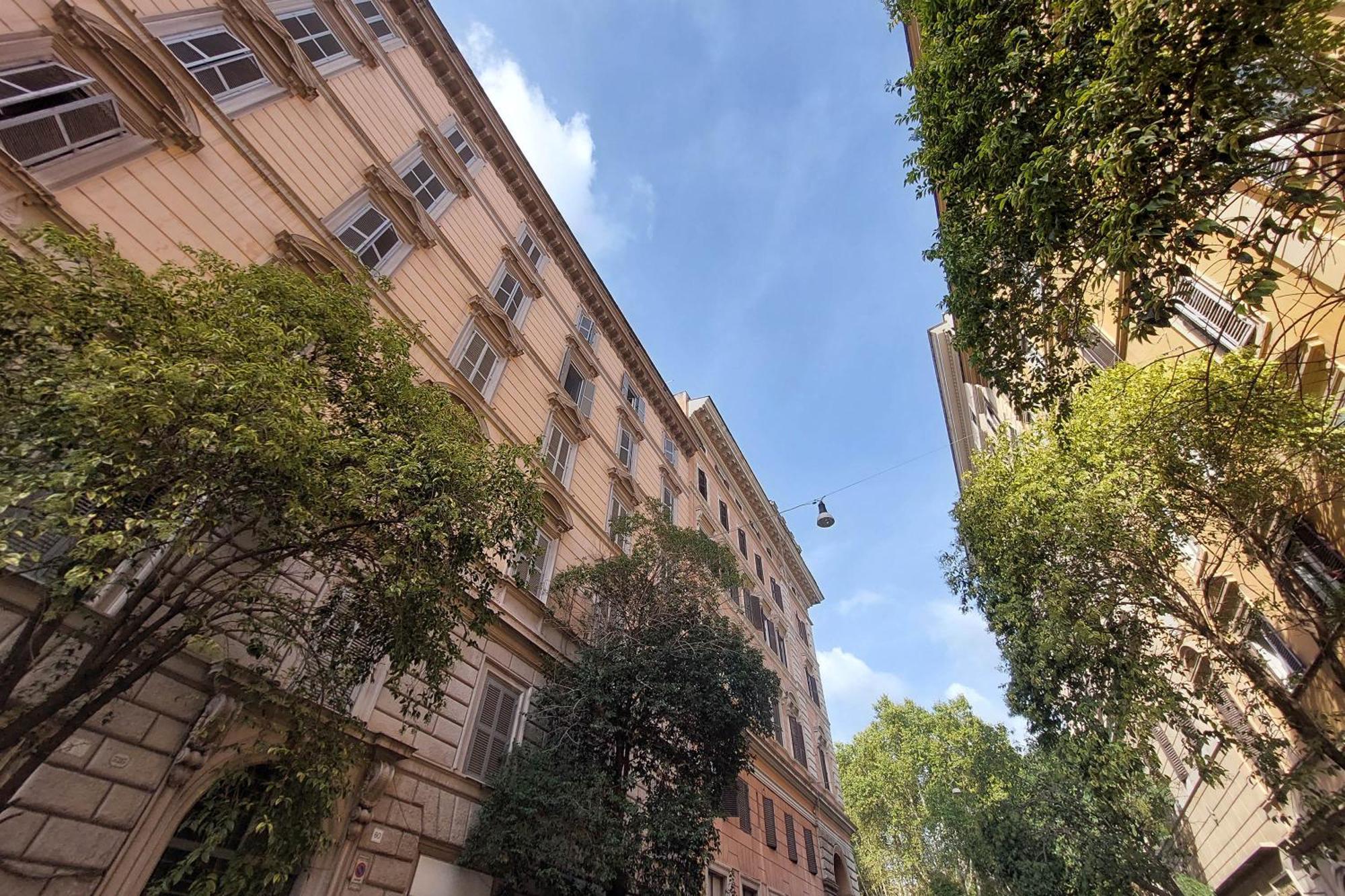 Roman Holiday Suites — Photos 1